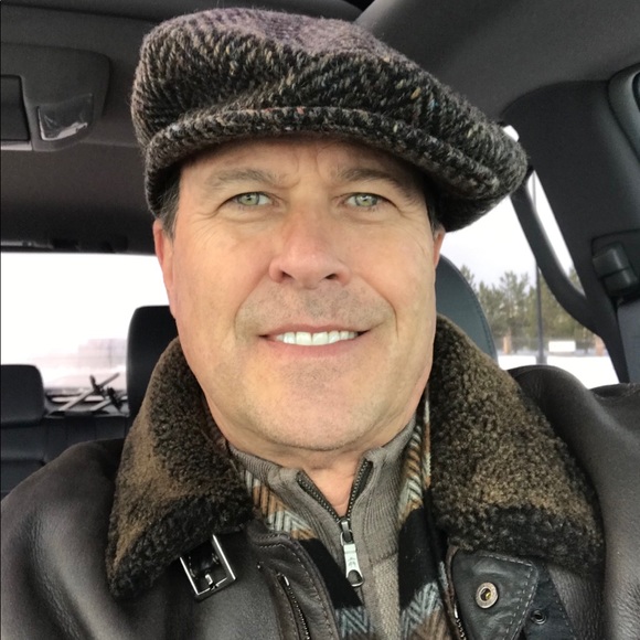 Meet your Posher, Kevin - Picture 3 of 4